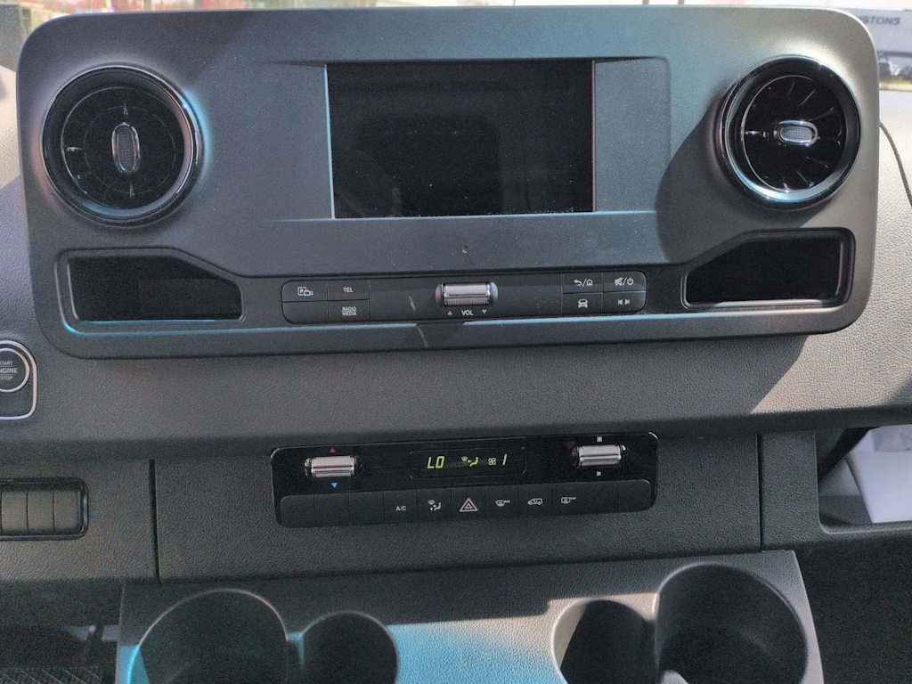 Thumbnail: 2023 Mercedes-Benz Sprinter - 28