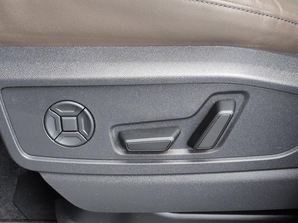 Thumbnail: 2025 Audi Q5 - 27