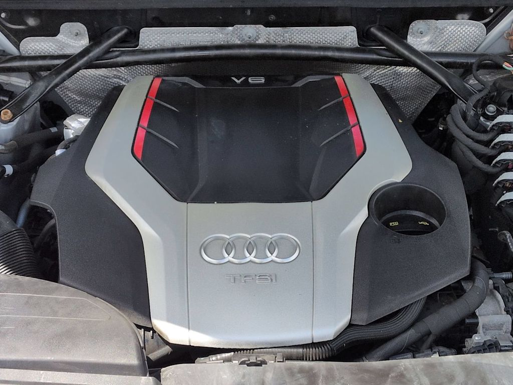 Thumbnail: 2019 Audi SQ5 - 9