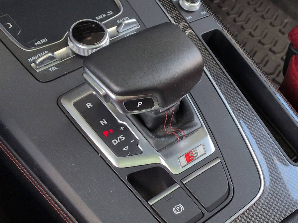 Thumbnail: 2019 Audi SQ5 - 16