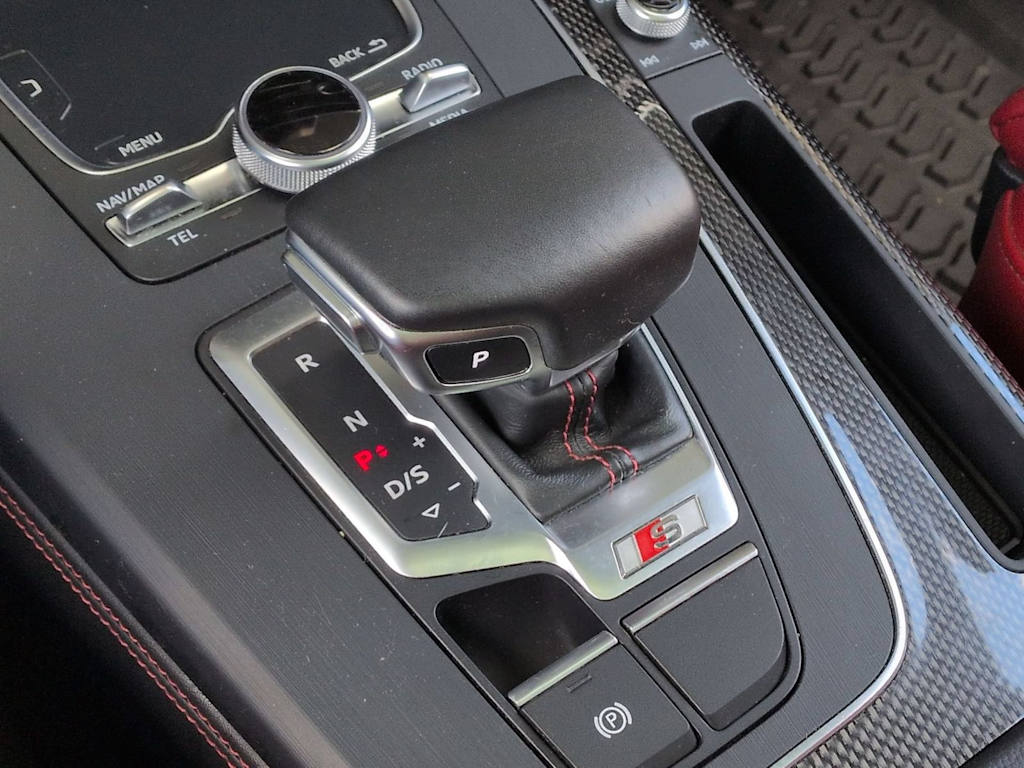 Thumbnail: 2019 Audi SQ5 - 16