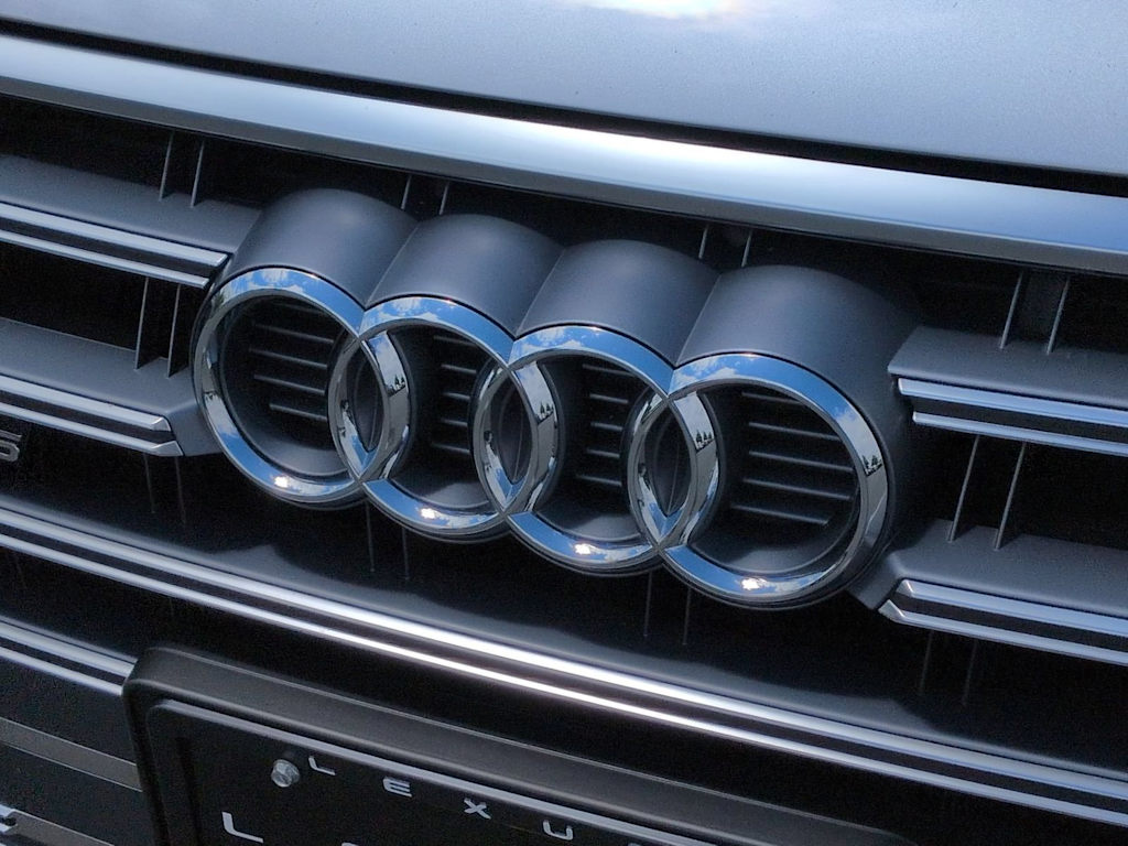 Thumbnail: 2019 Audi SQ5 - 7