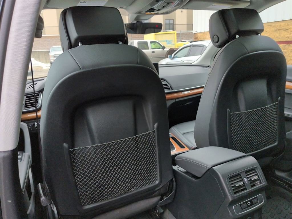 Thumbnail: 2021 Audi Q5 - 12