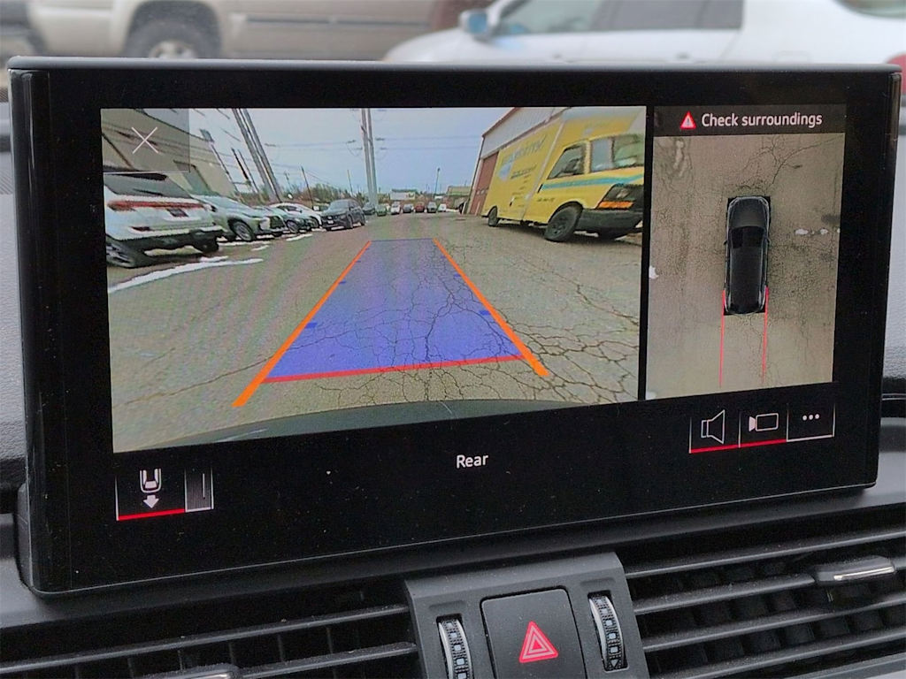 Thumbnail: 2021 Audi Q5 - 16