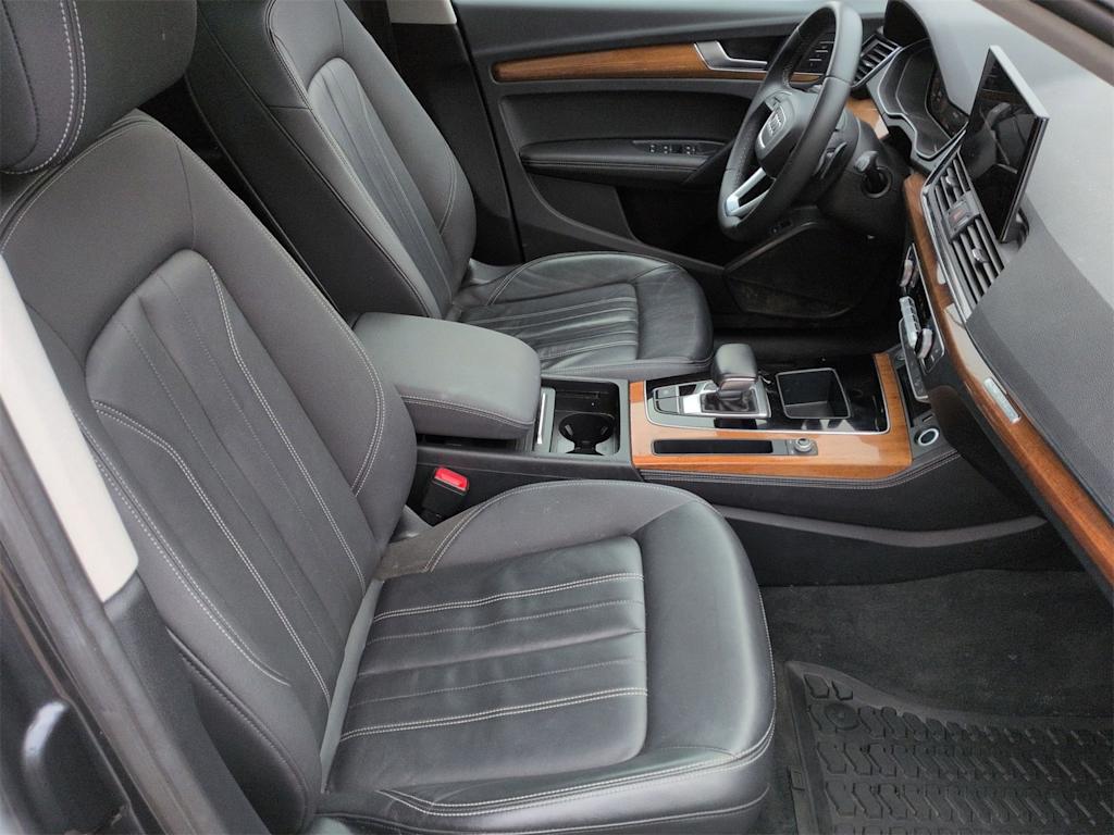 Thumbnail: 2021 Audi Q5 - 32