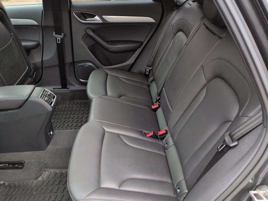 Thumbnail: 2018 Audi Q3 - 12