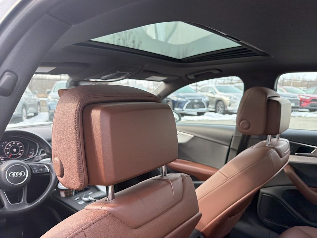 Thumbnail: 2017 Audi A4 - 25