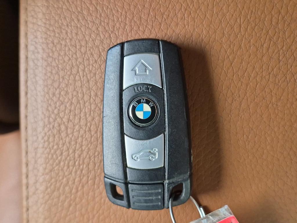 Thumbnail: 2013 BMW 3 Series - 19