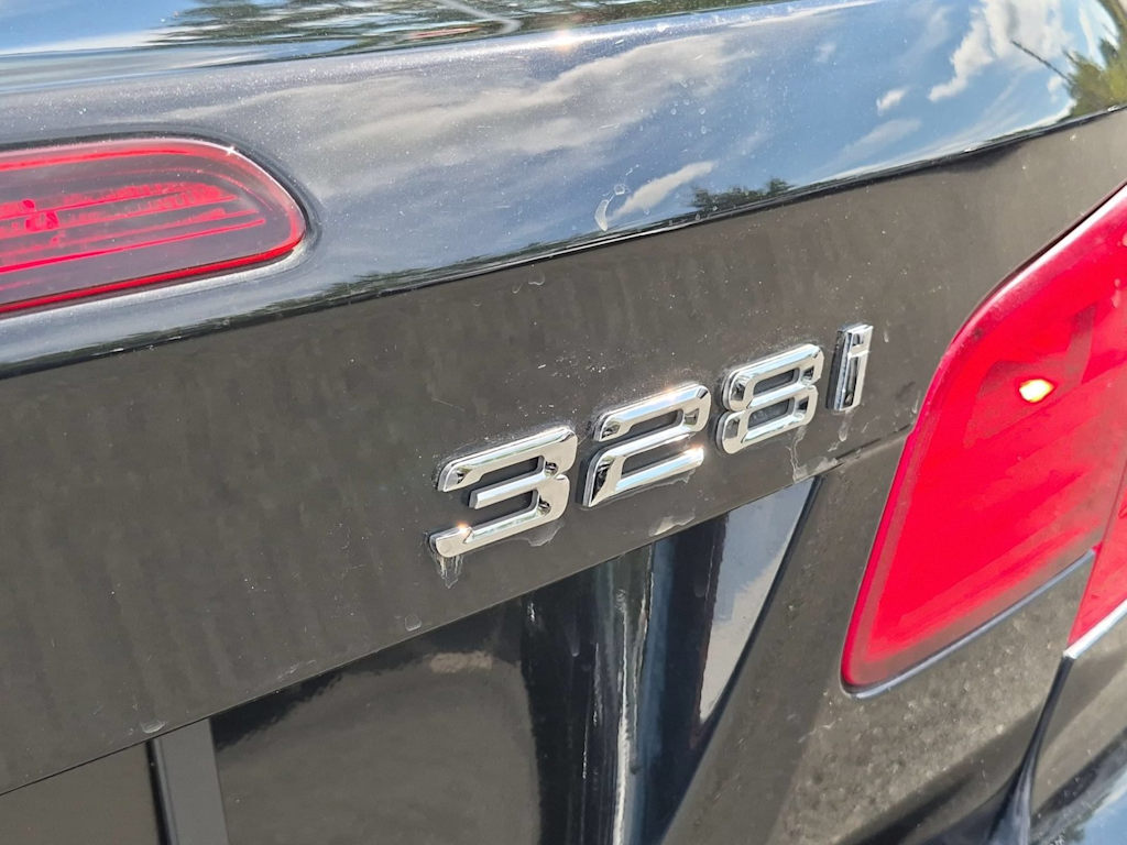 Thumbnail: 2013 BMW 3 Series - 26
