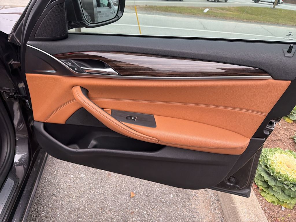 Thumbnail: 2019 BMW 5 Series - 20