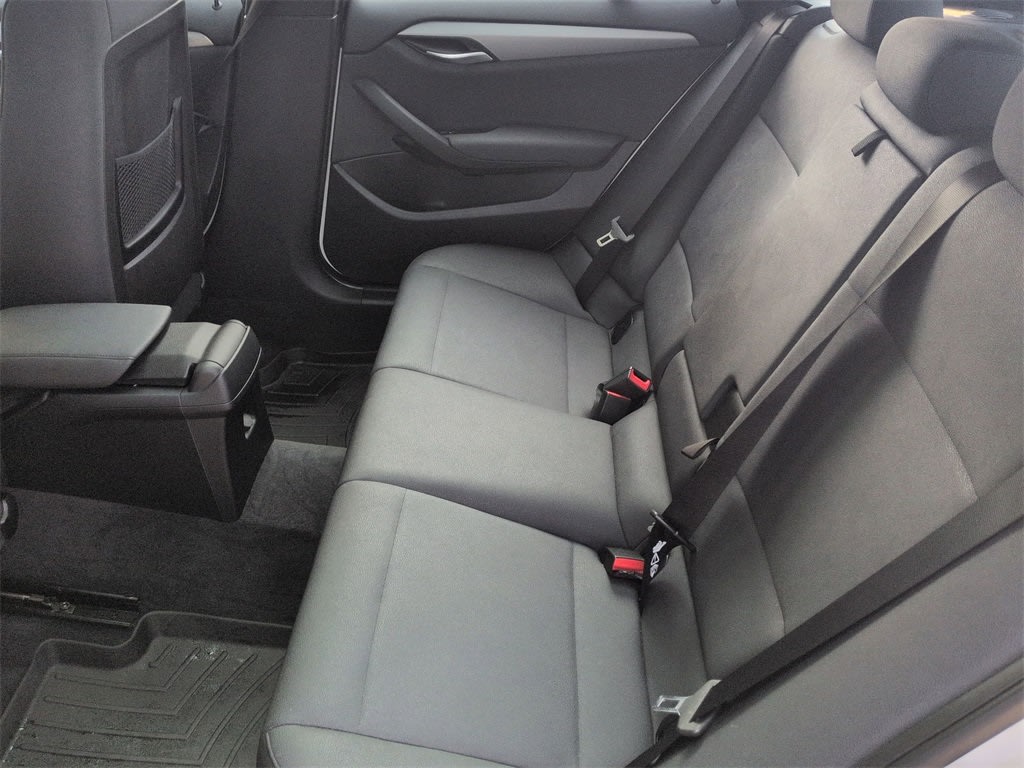 Thumbnail: 2015 BMW X1 - 29