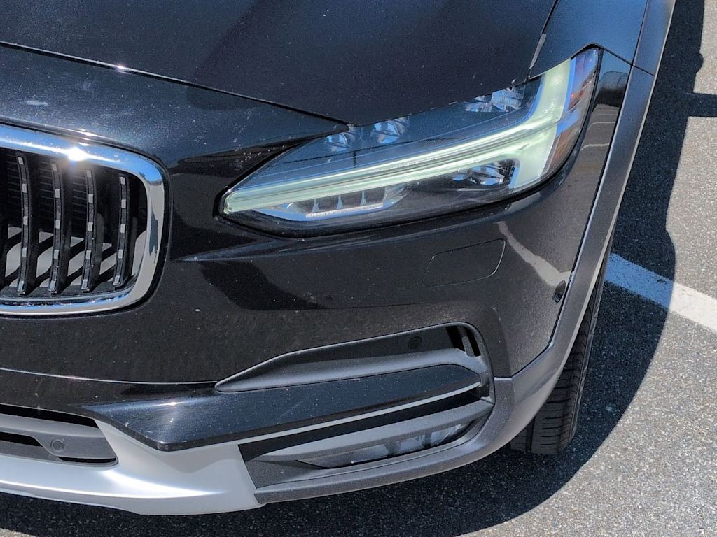 Thumbnail: 2018 Volvo V90 - 25