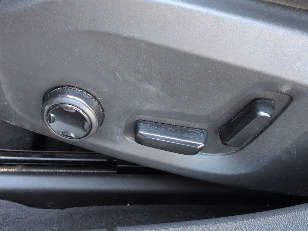 Thumbnail: 2018 Volvo V90 - 27