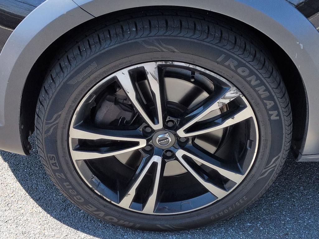 Thumbnail: 2018 Volvo V90 - 8