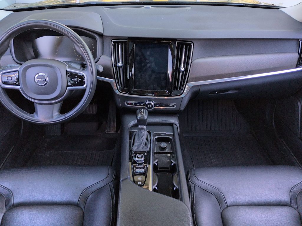 Thumbnail: 2018 Volvo V90 - 10