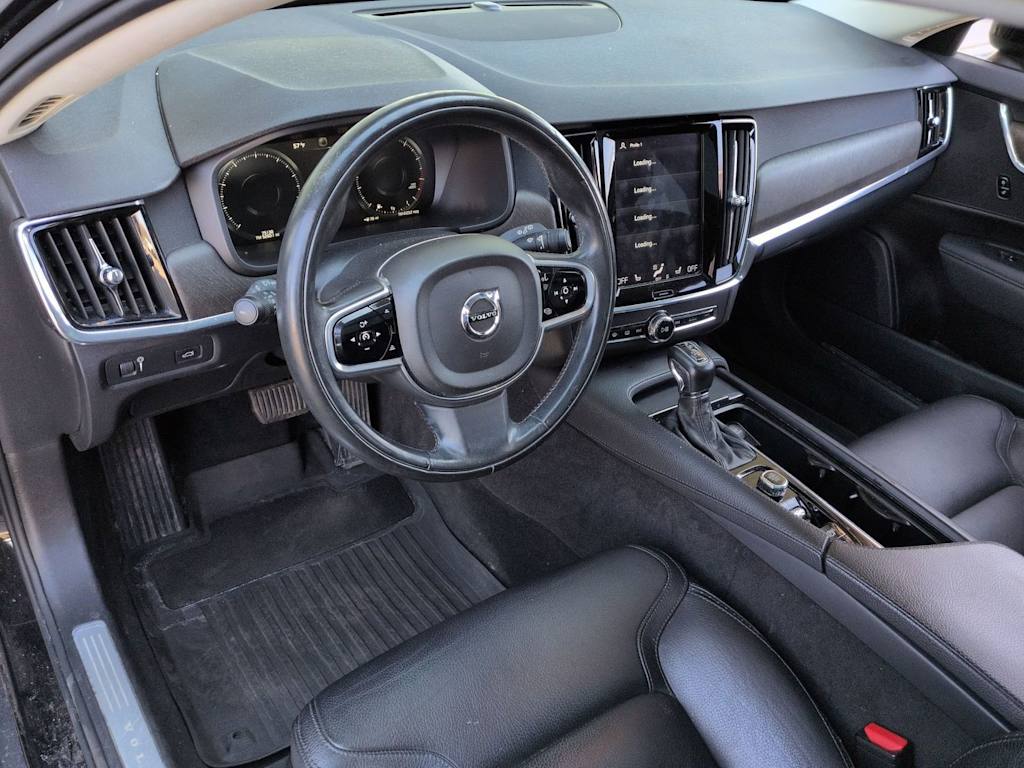 Thumbnail: 2018 Volvo V90 - 2