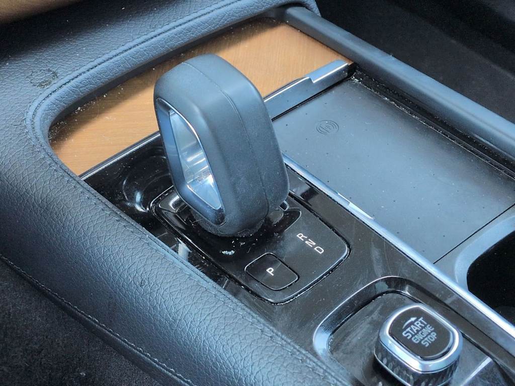 Thumbnail: 2022 Volvo XC90 - 18