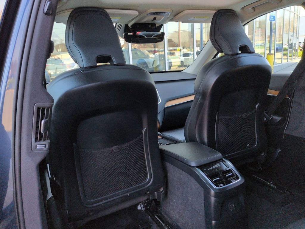 Thumbnail: 2022 Volvo XC90 - 12