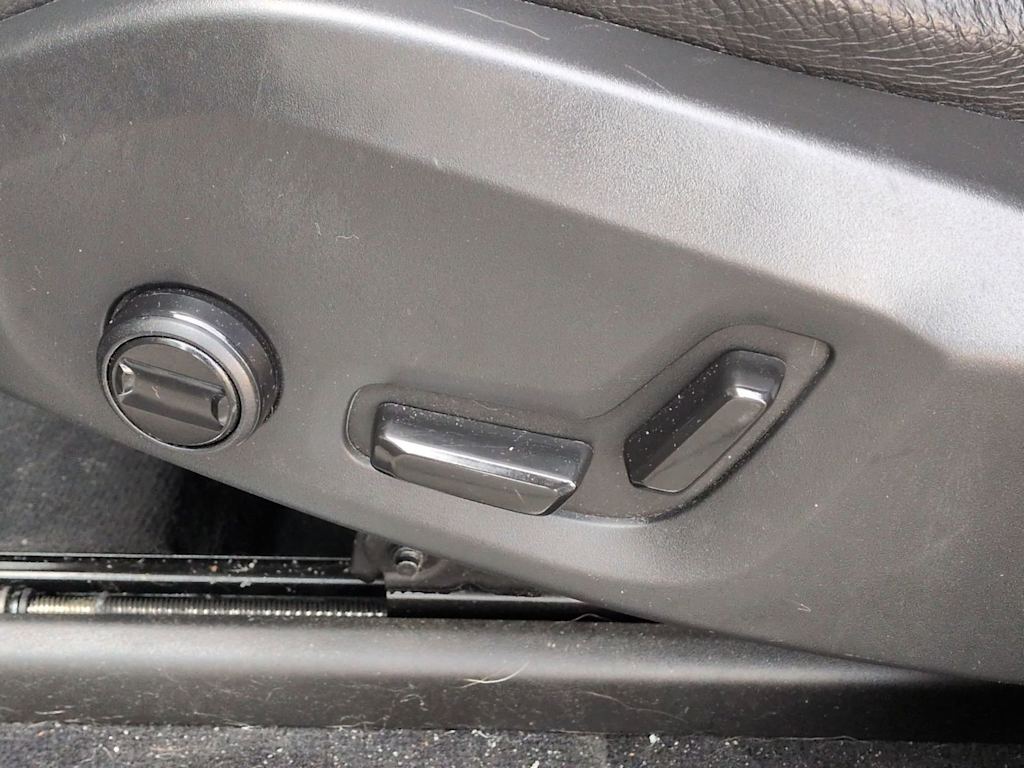 Thumbnail: 2022 Volvo XC90 - 27