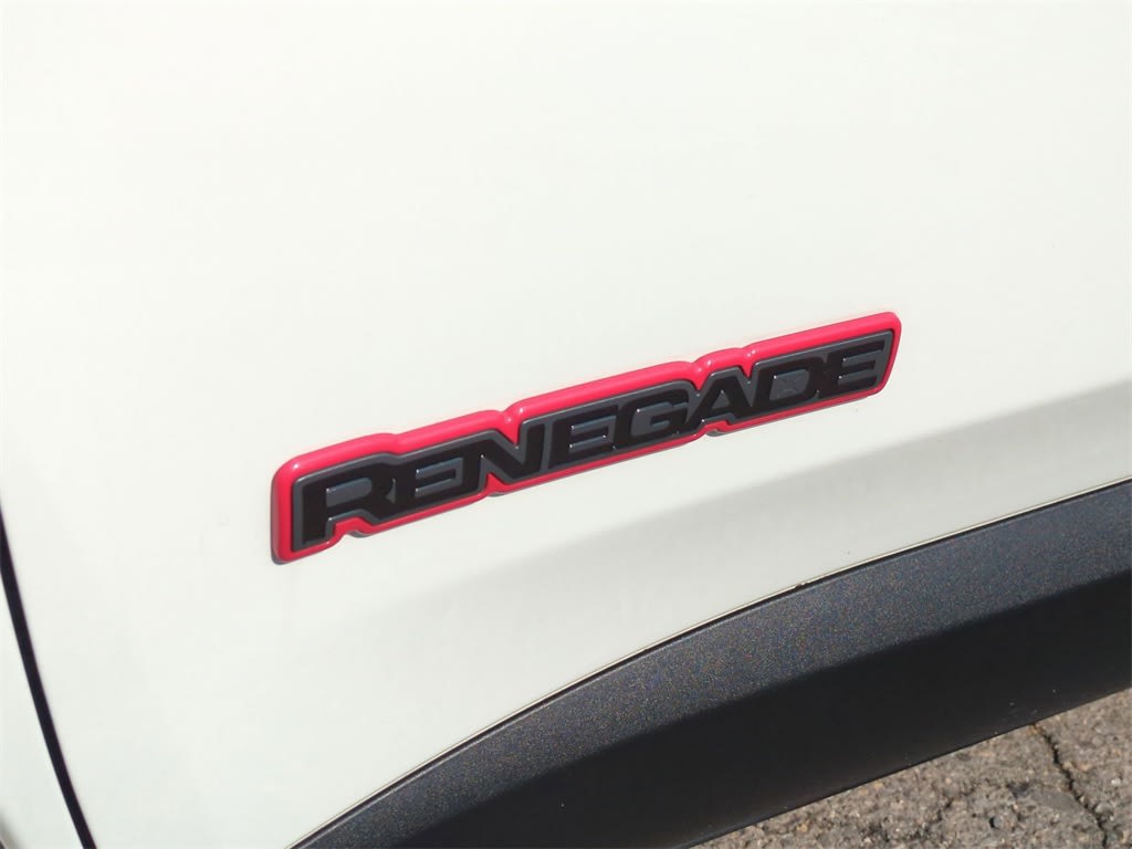 Thumbnail: 2021 Jeep Renegade - 25