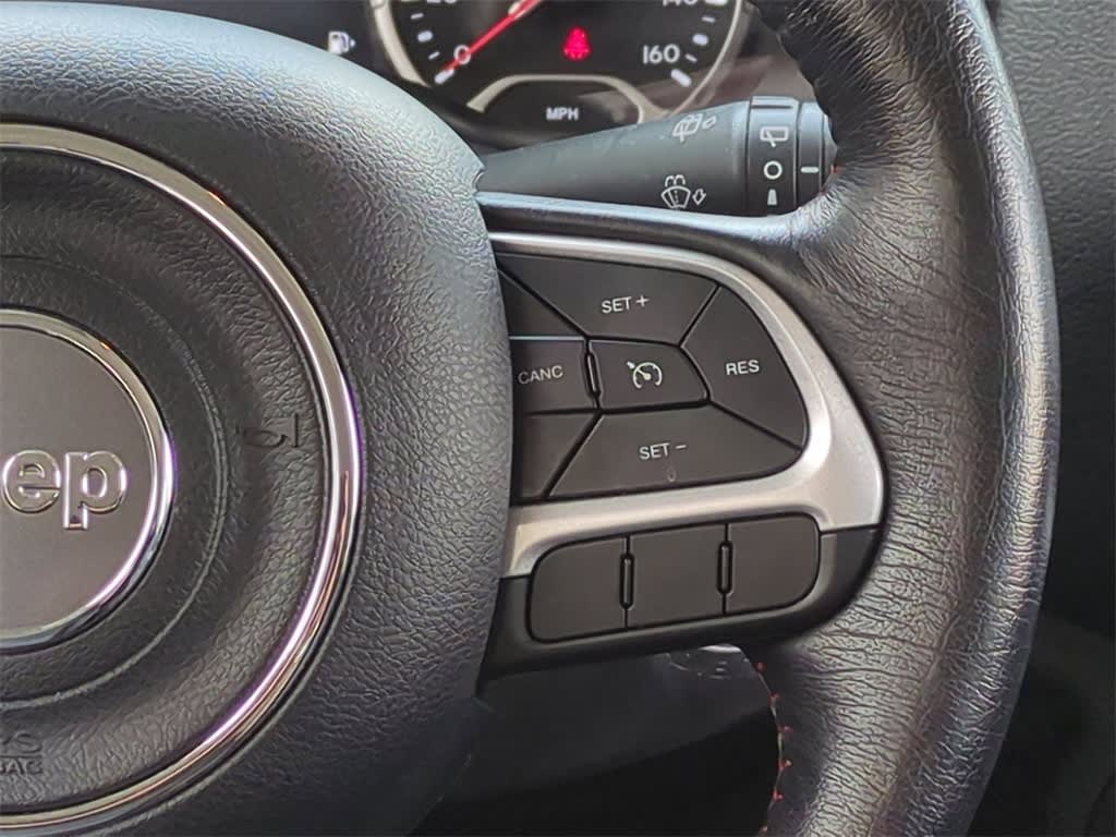 Thumbnail: 2021 Jeep Renegade - 30