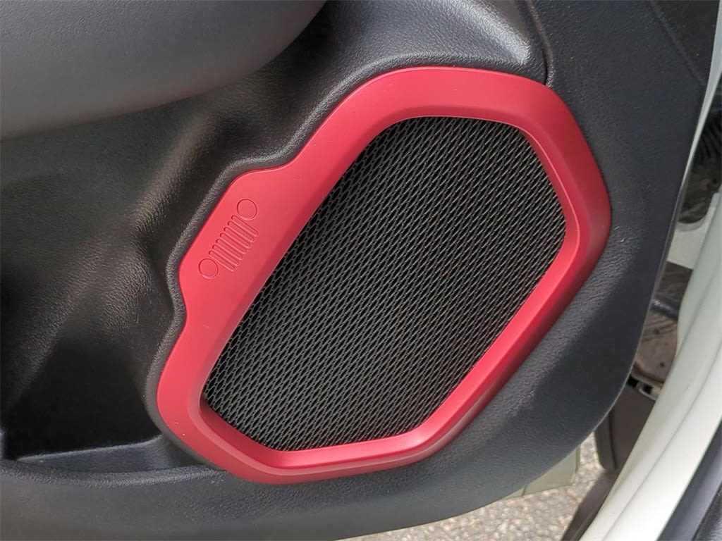 Thumbnail: 2021 Jeep Renegade - 33