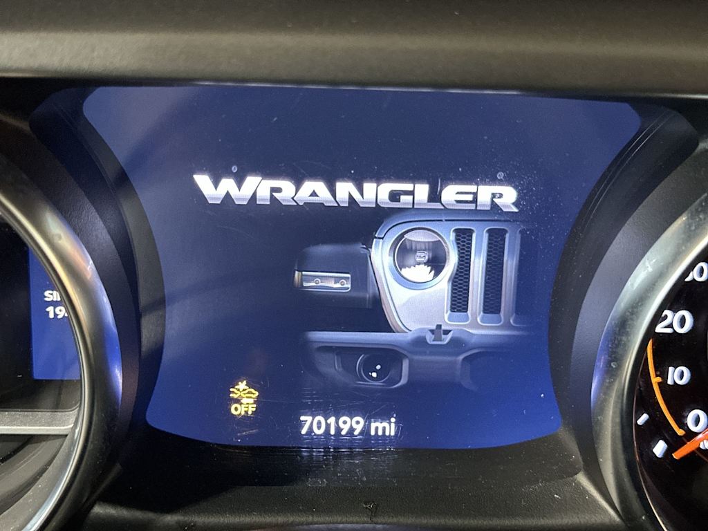 Thumbnail: 2021 Jeep Wrangler - 15