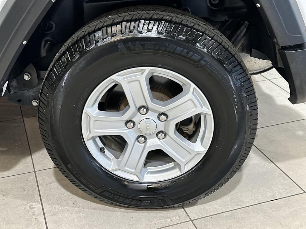 Thumbnail: 2021 Jeep Wrangler - 8