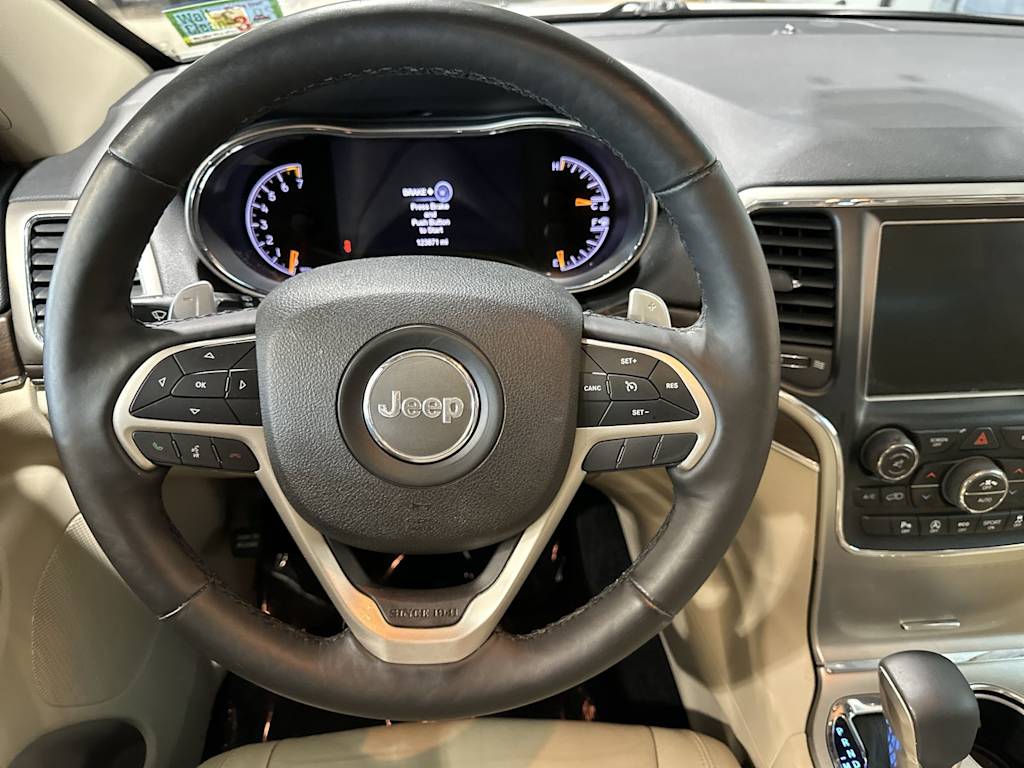 Thumbnail: 2017 Jeep Grand Cherokee - 10