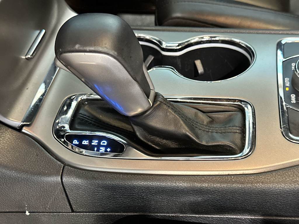 Thumbnail: 2020 Jeep Grand Cherokee - 15