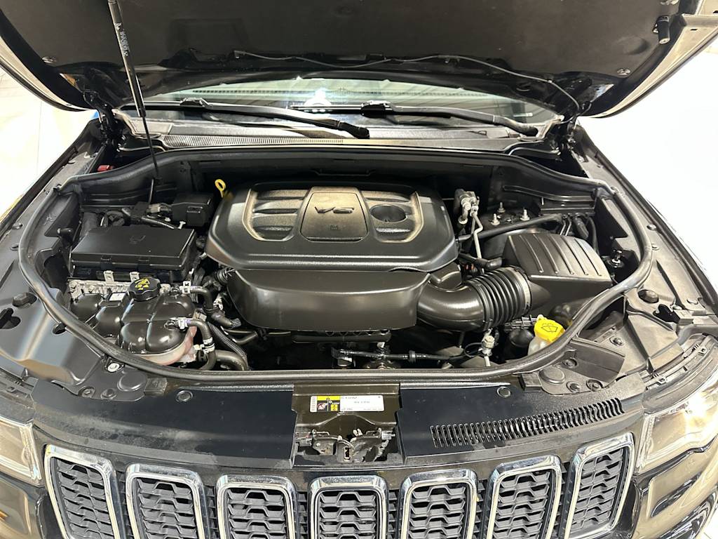 Thumbnail: 2020 Jeep Grand Cherokee - 9