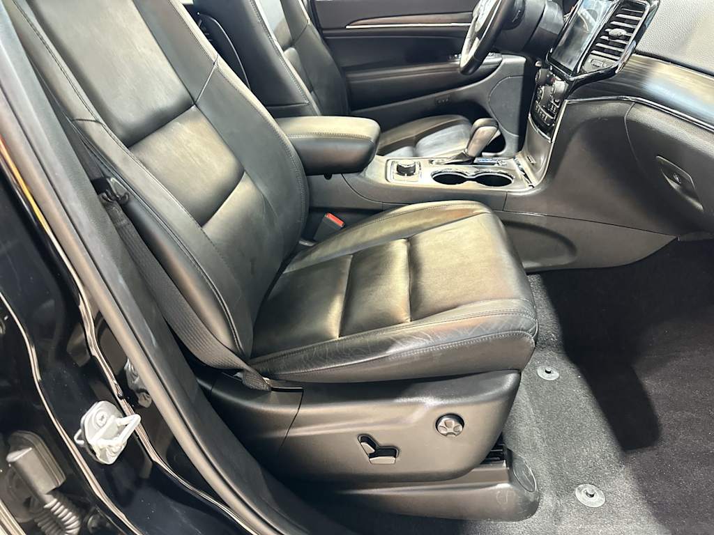 Thumbnail: 2020 Jeep Grand Cherokee - 31