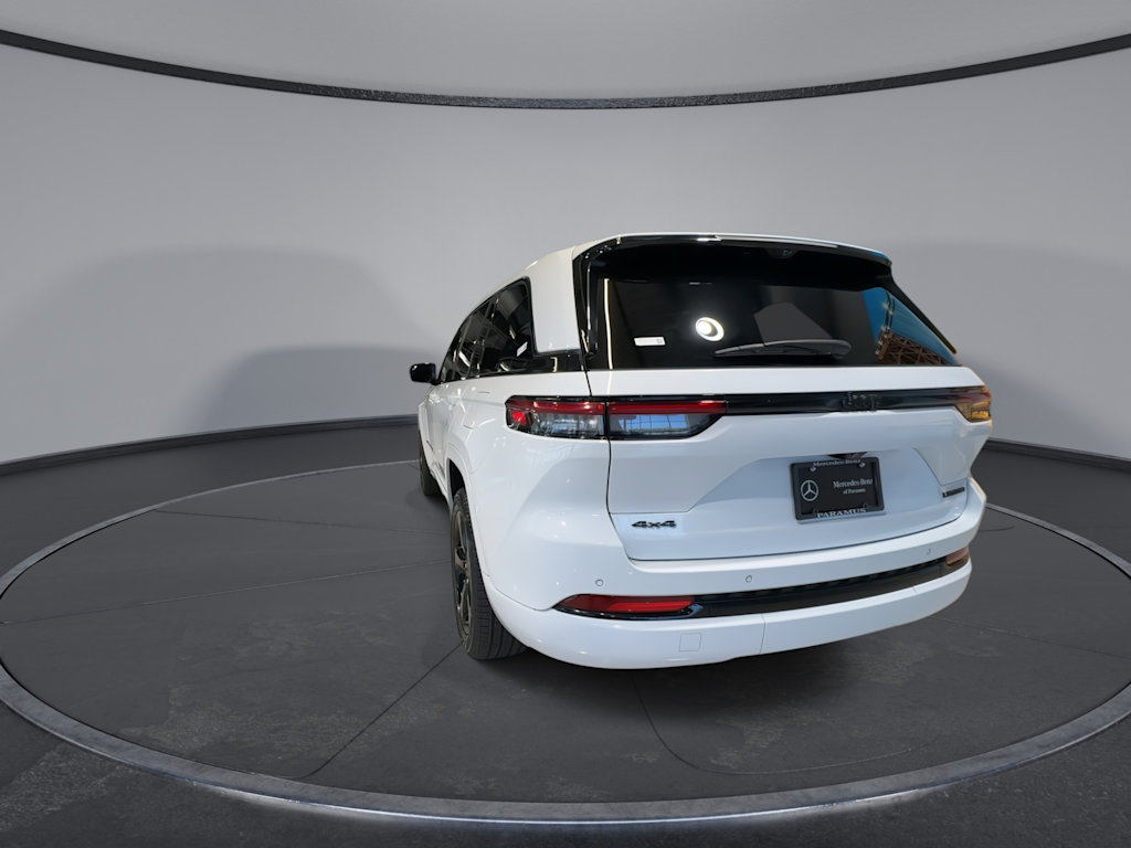 Thumbnail: 2024 Jeep Grand Cherokee - 24