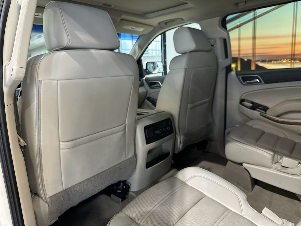 Thumbnail: 2019 GMC Yukon XL - 13