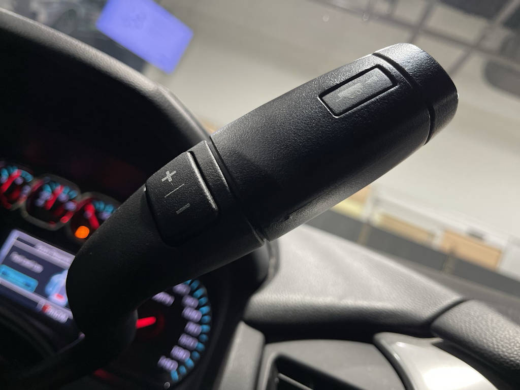 Thumbnail: 2016 Chevrolet Suburban - 15