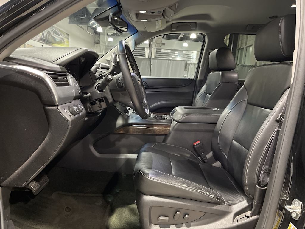 Thumbnail: 2016 Chevrolet Suburban - 12