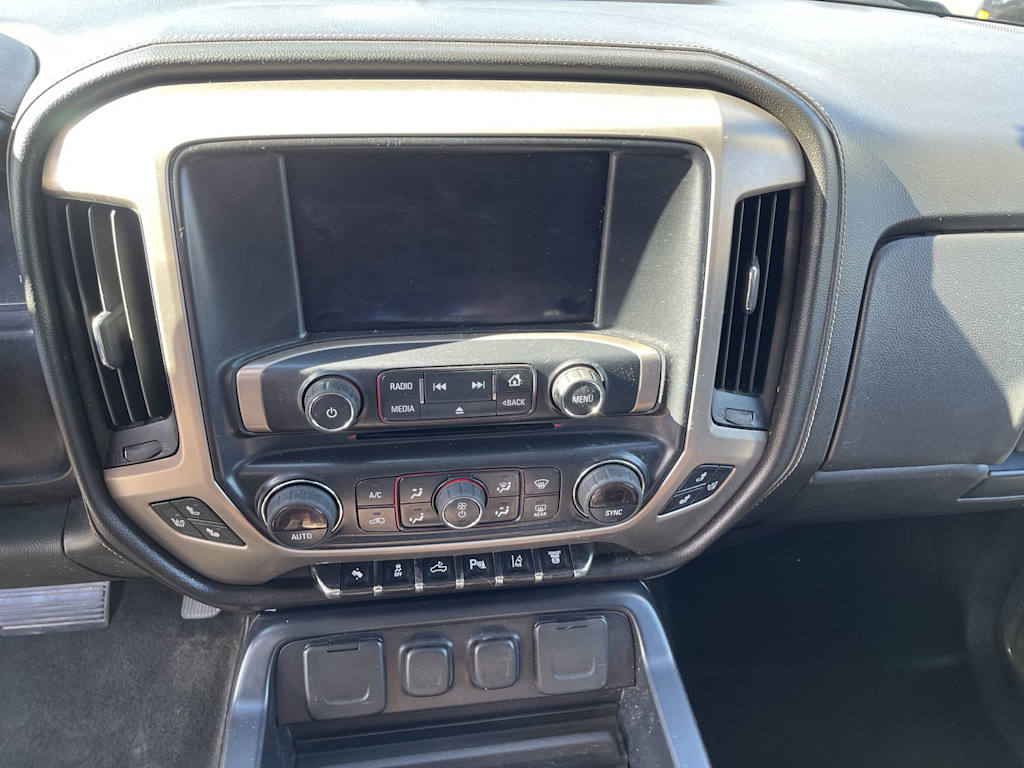2015 GMC Sierra 2500 Denali 14