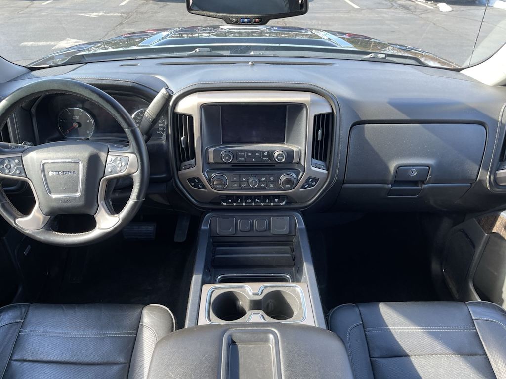 2015 GMC Sierra 2500 Denali 2