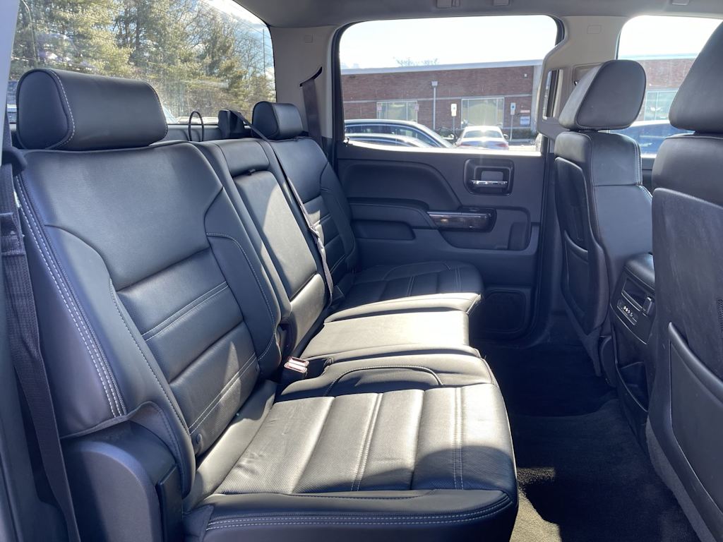 2015 GMC Sierra 2500 Denali 30