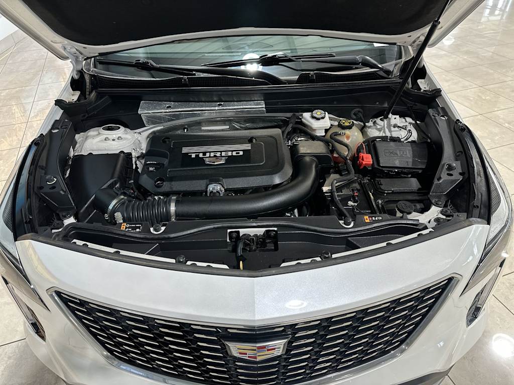 Thumbnail: 2023 Cadillac XT4 - 9