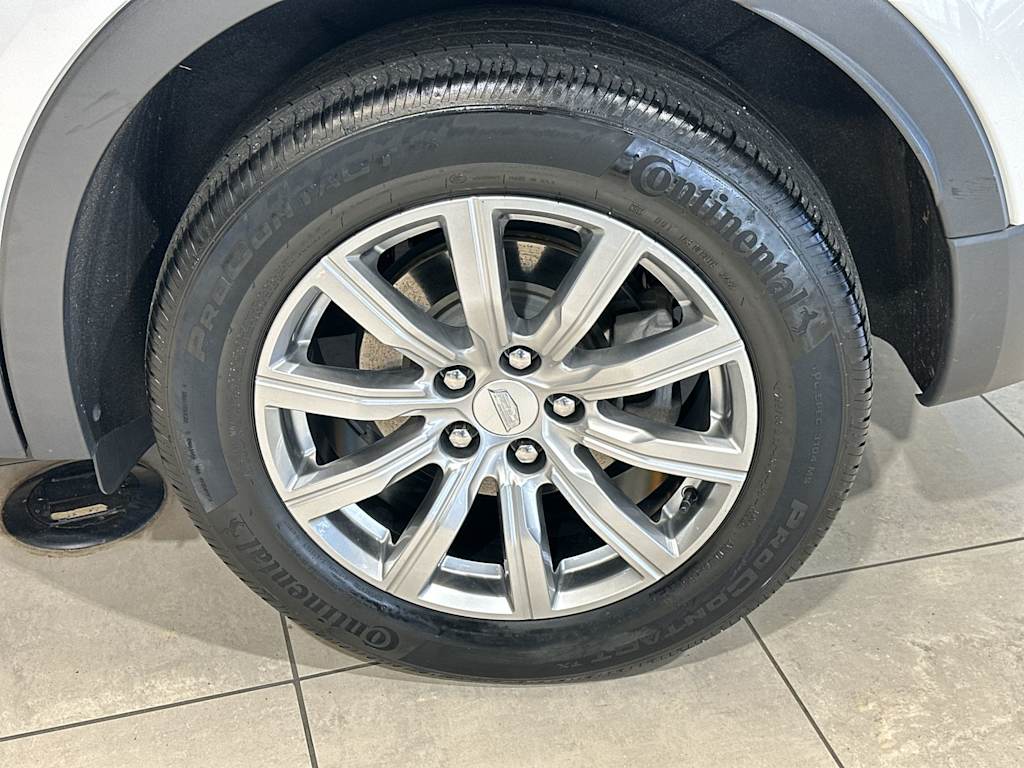 Thumbnail: 2023 Cadillac XT4 - 8