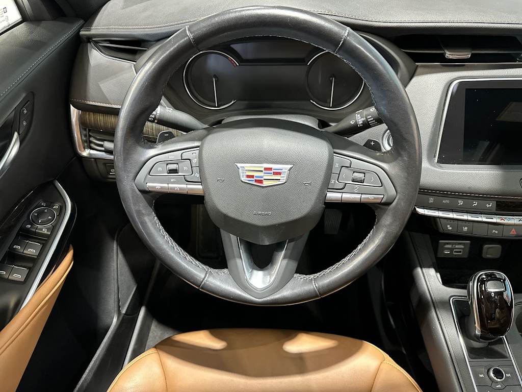 Thumbnail: 2023 Cadillac XT4 - 10