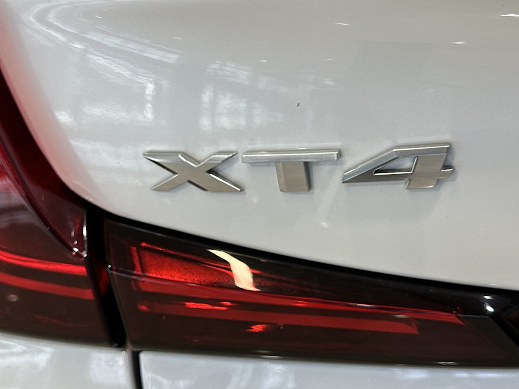 Thumbnail: 2023 Cadillac XT4 - 7