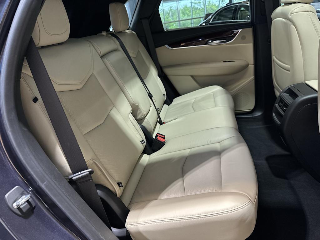 Thumbnail: 2019 Cadillac XT5 - 32