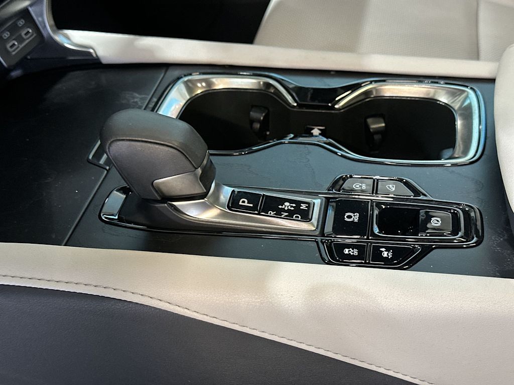 Thumbnail: 2023 Lexus RX - 33