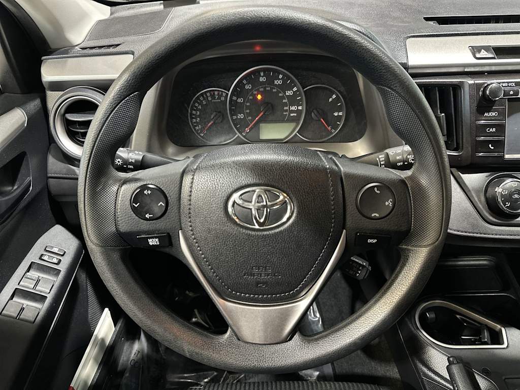 Thumbnail: 2016 Toyota RAV4 - 14