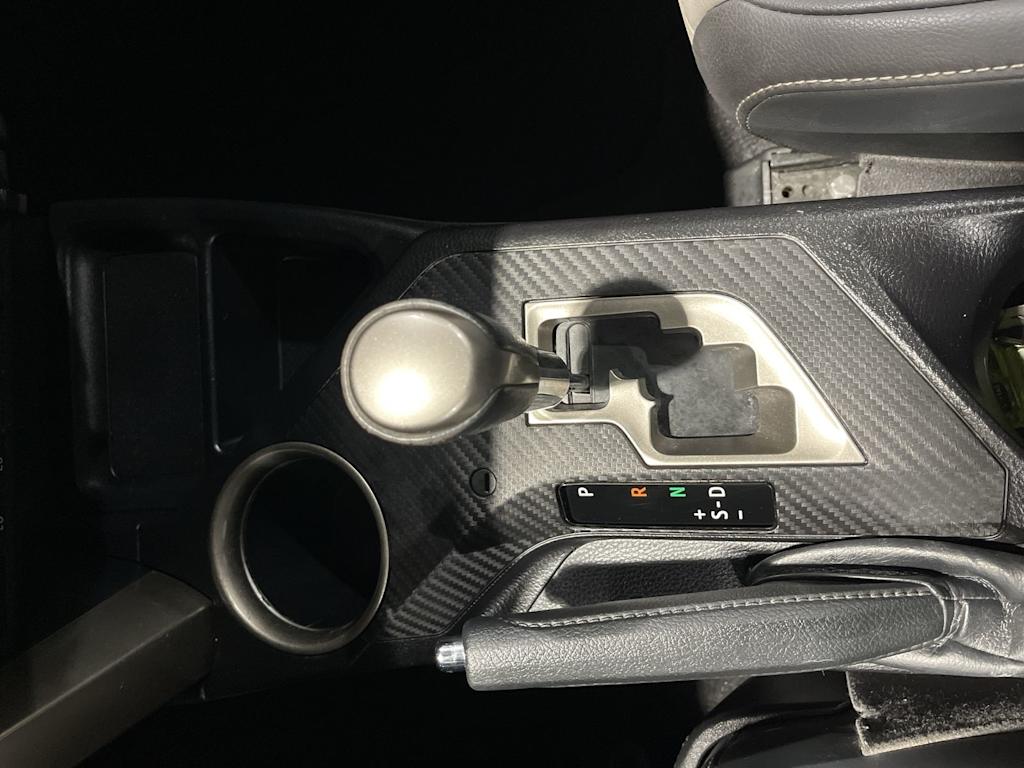 Thumbnail: 2015 Toyota RAV4 - 33