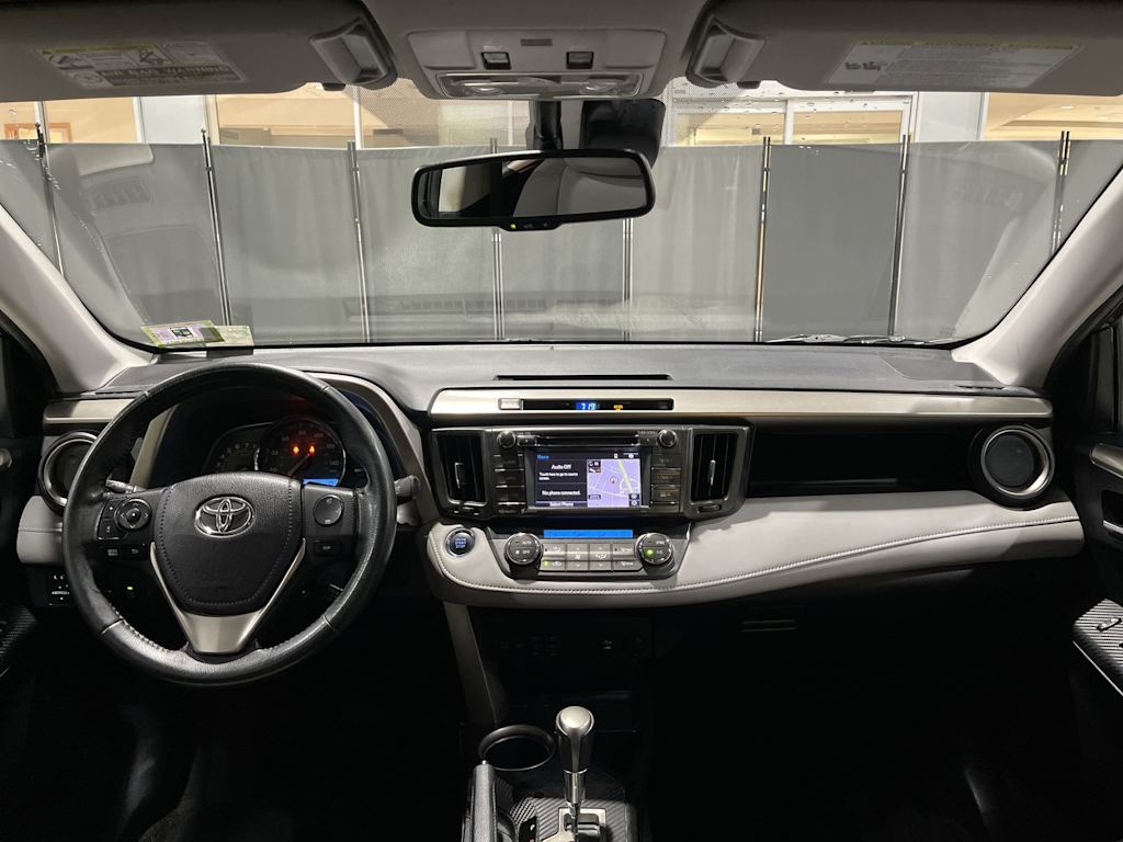 Thumbnail: 2015 Toyota RAV4 - 2