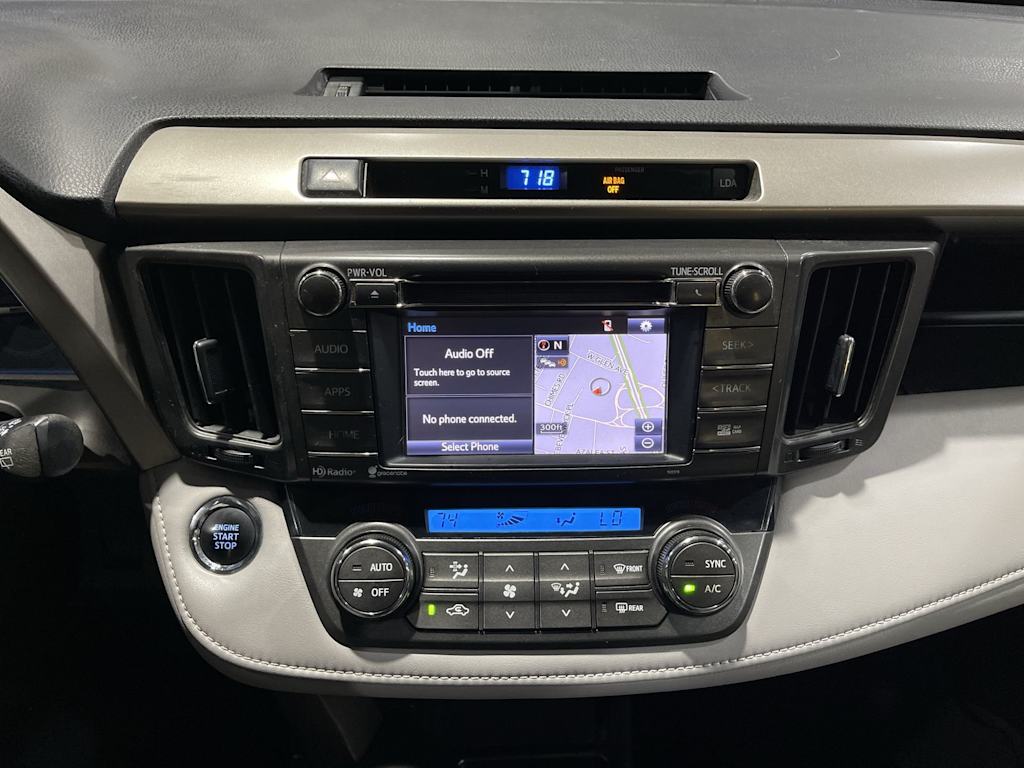 Thumbnail: 2015 Toyota RAV4 - 14