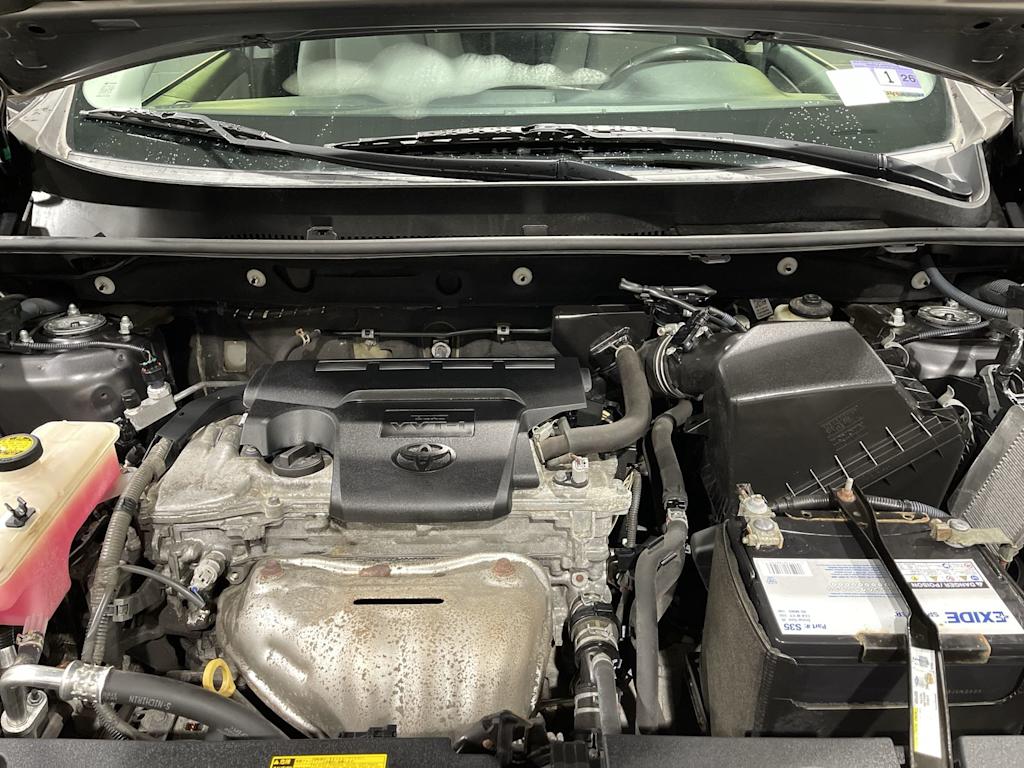 Thumbnail: 2015 Toyota RAV4 - 9